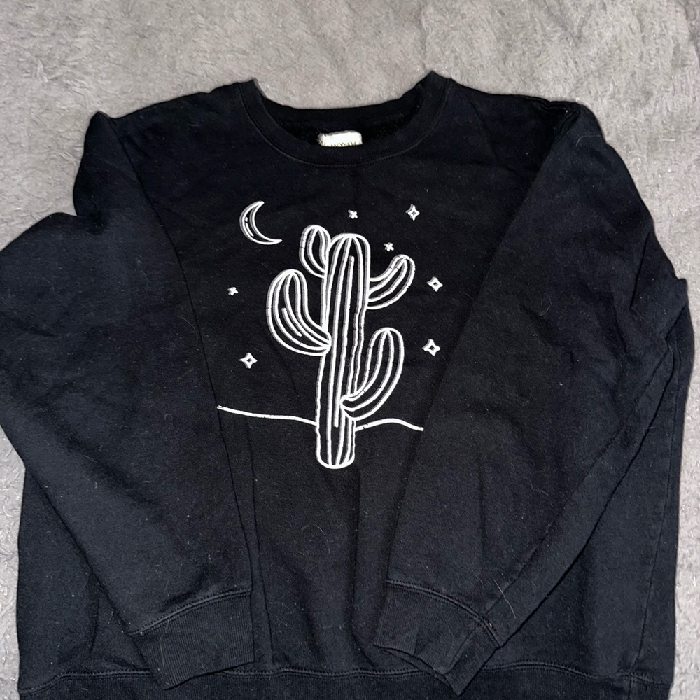 Modish Rebel crewneck